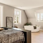 빌라 Bergen. Historic Luxury Near The Centre *