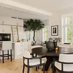 Bergen. Historic Luxury Near The Centre Vila Bergen