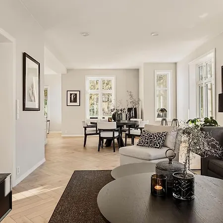 Willa Bergen. Historic Luxury Near The Centre Bergen