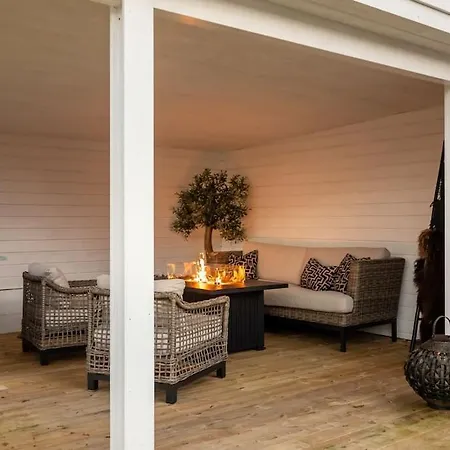 Villa Bergen. Historic Luxury Near The Centre