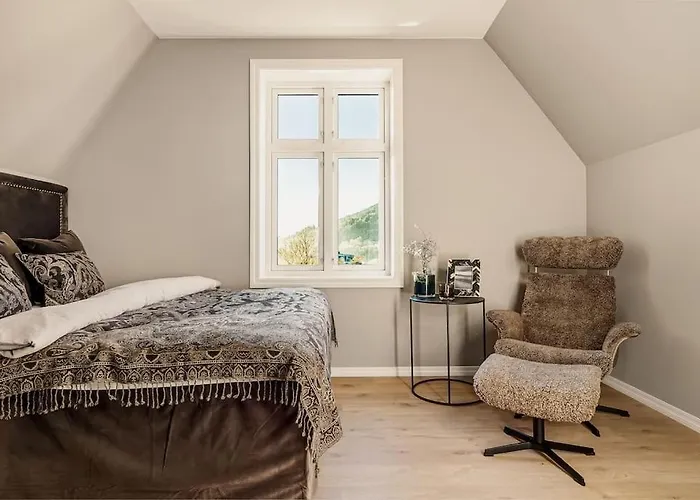 Bergen. Historic Luxury Near The Centre Vila