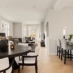 Villa Bergen. Historic Luxury Near The Centre Bergen