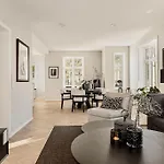 Villa Bergen. Historic Luxury Near The Centre Bergen